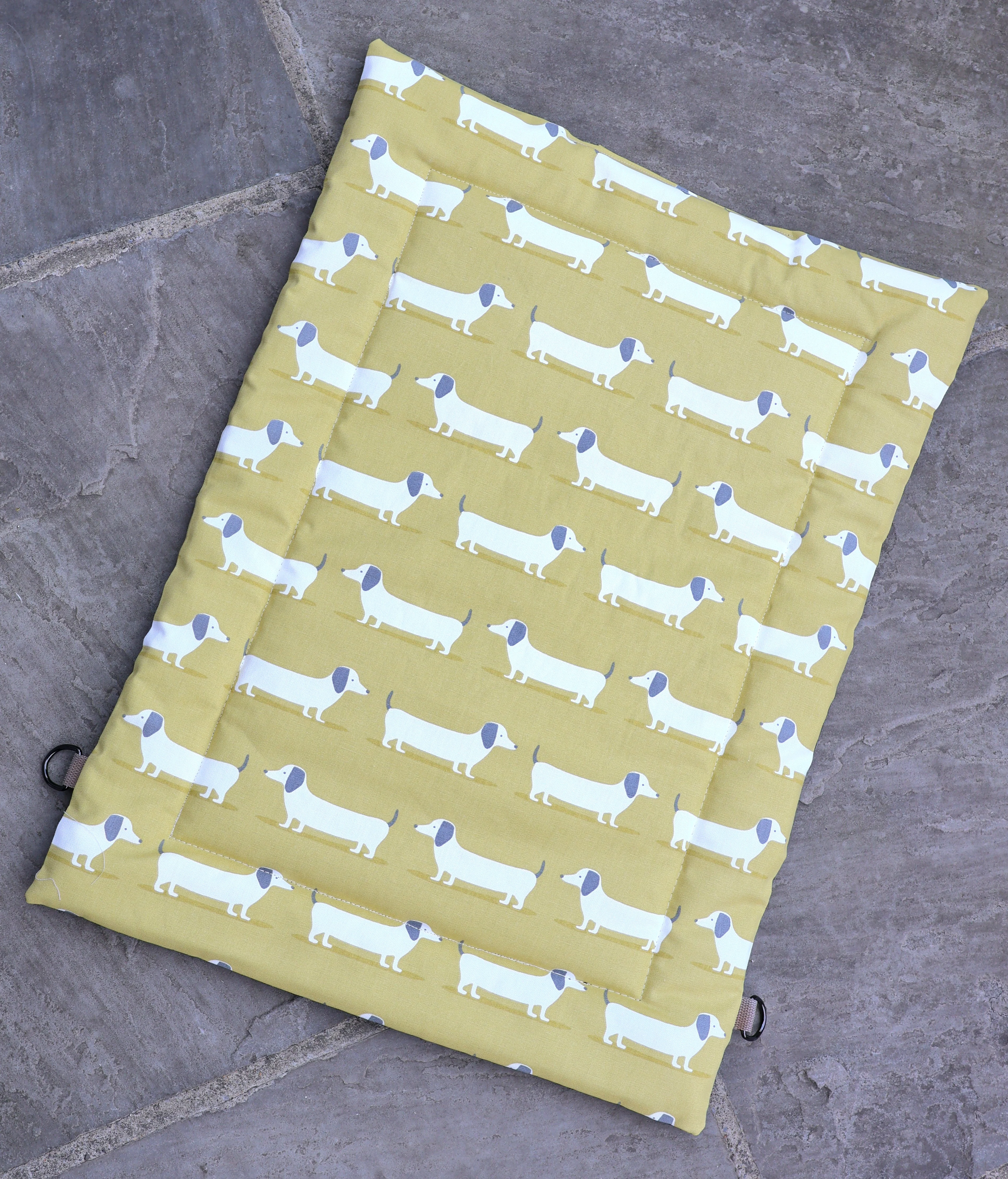 Dog settle mat/Travel mat - Ocre dachshund design - Image 4