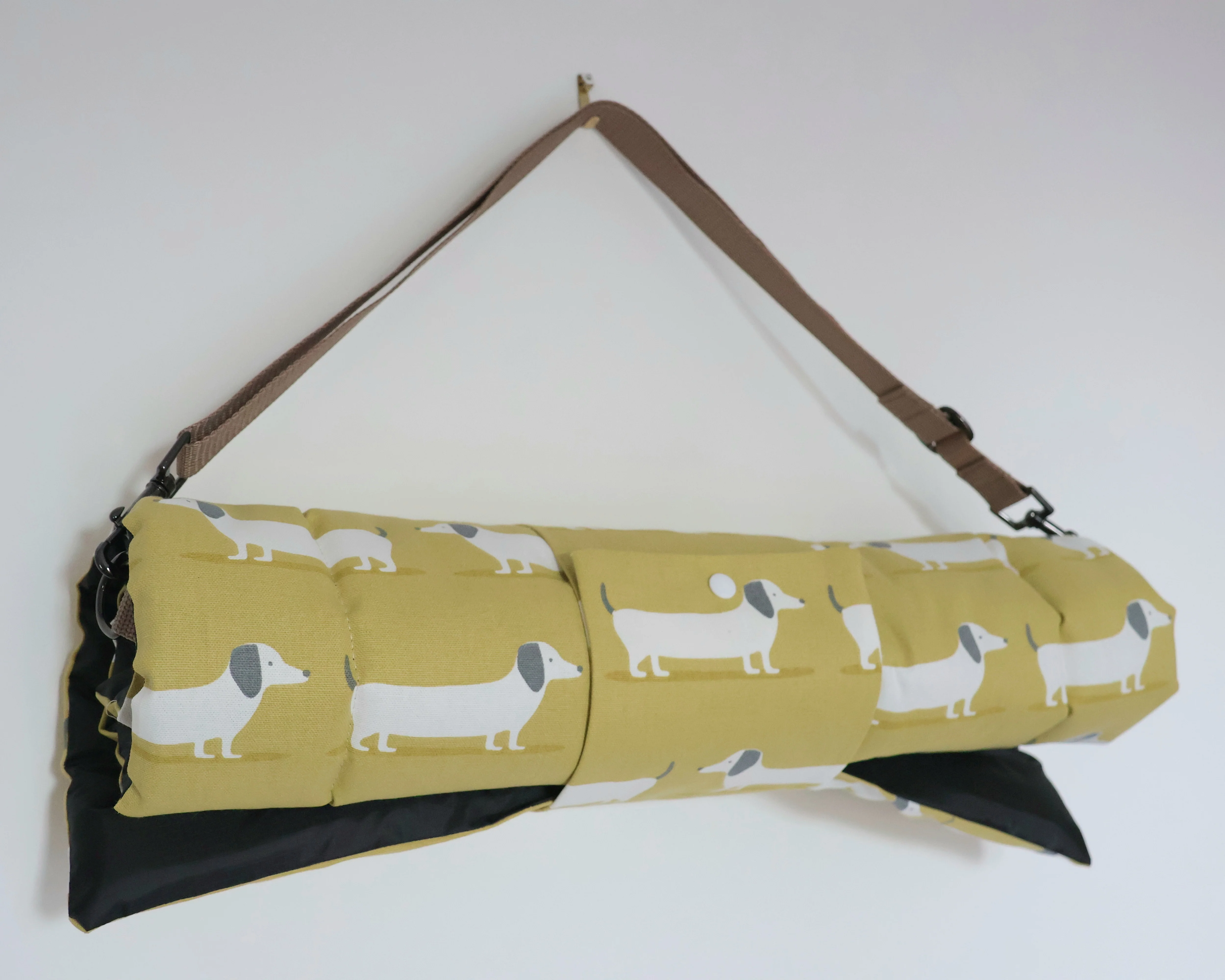 Dog settle mat/Travel mat - Ocre dachshund design - Image 5