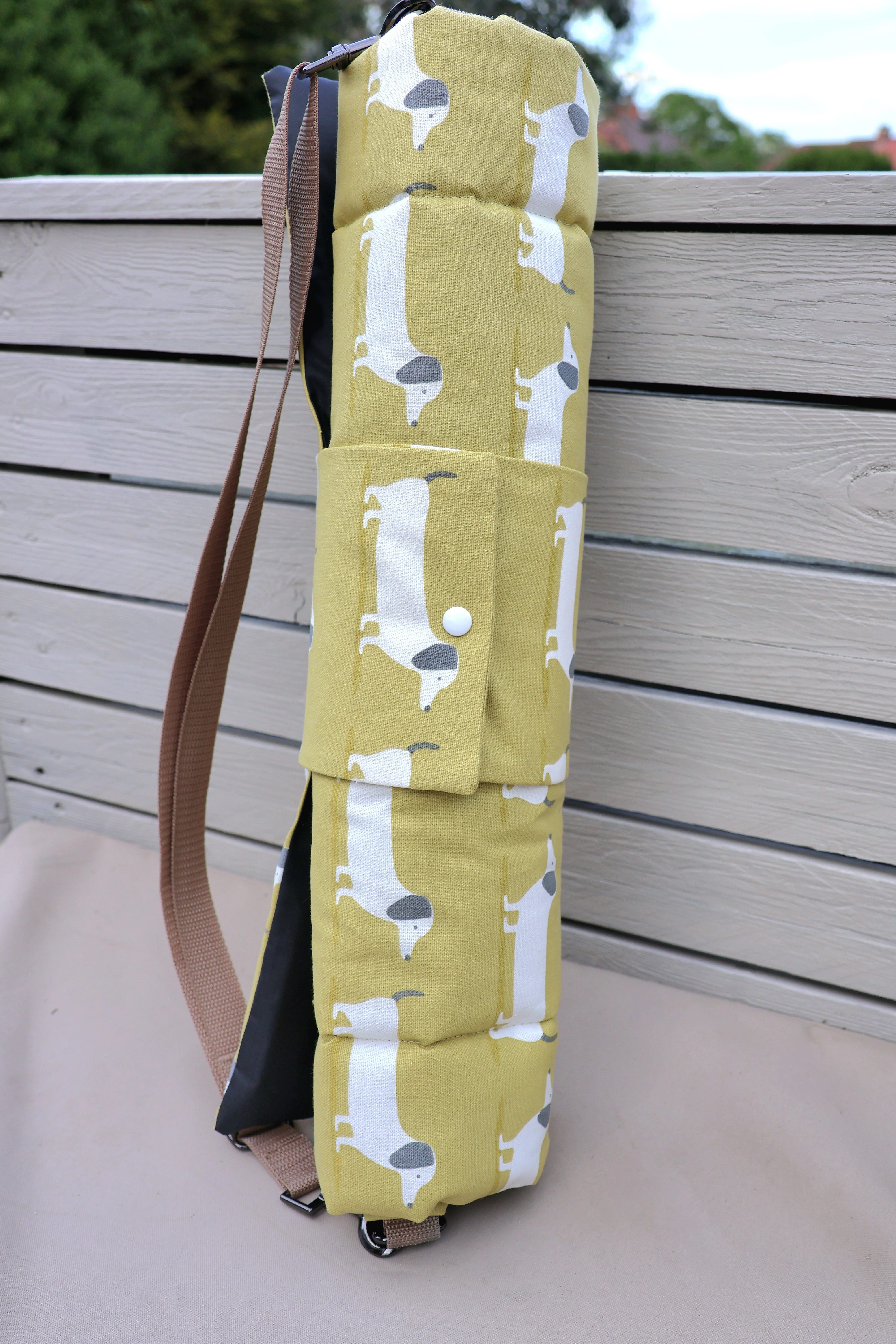 Dog settle mat/Travel mat - Ocre dachshund design - Image 6